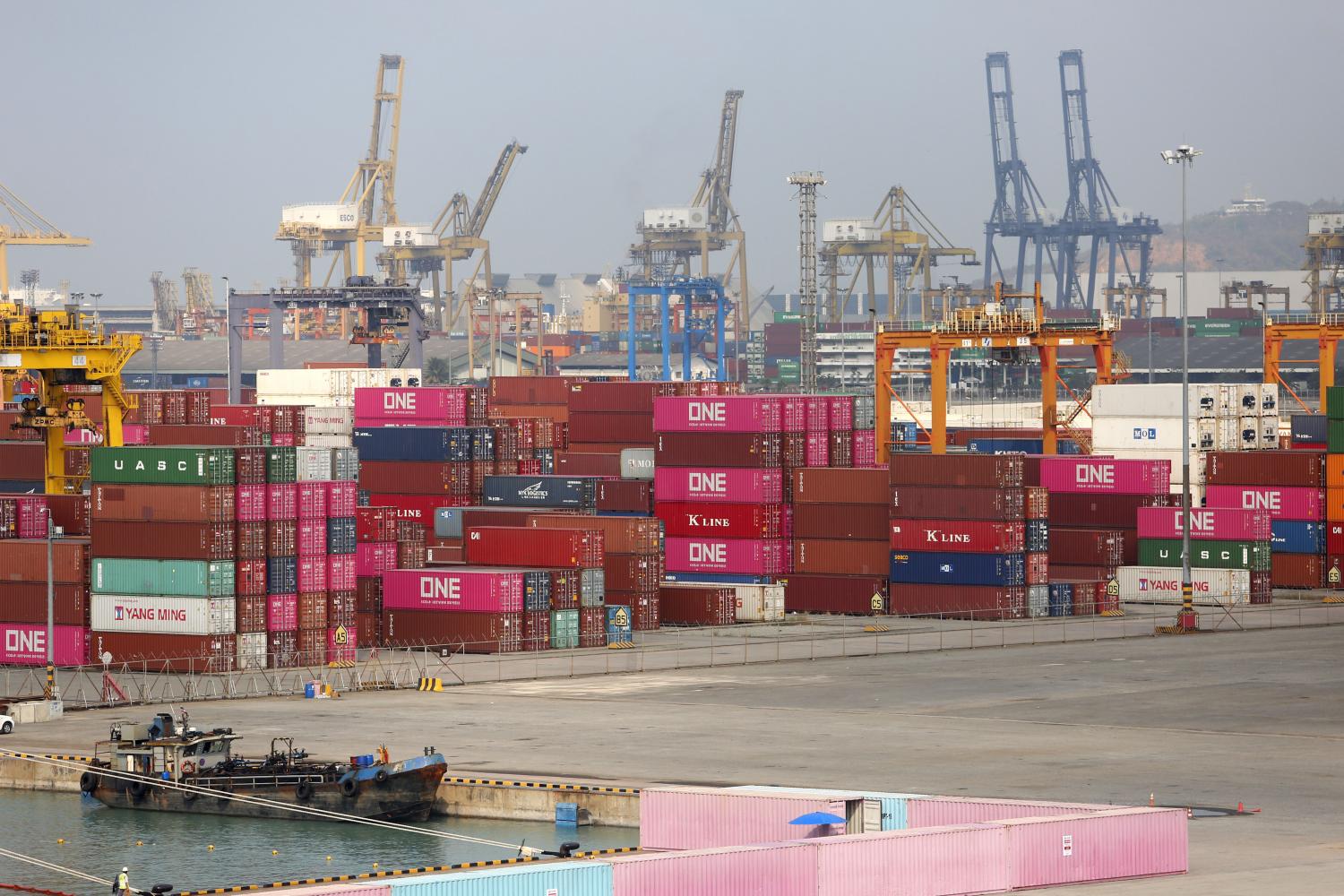 Containers wait to be shipped at Laem Chabang port. Thai exporters are jittery about their prospects because of uncertainties stemming from the US-China trade war. (Photo by Pattarapong Chatpattarasill)