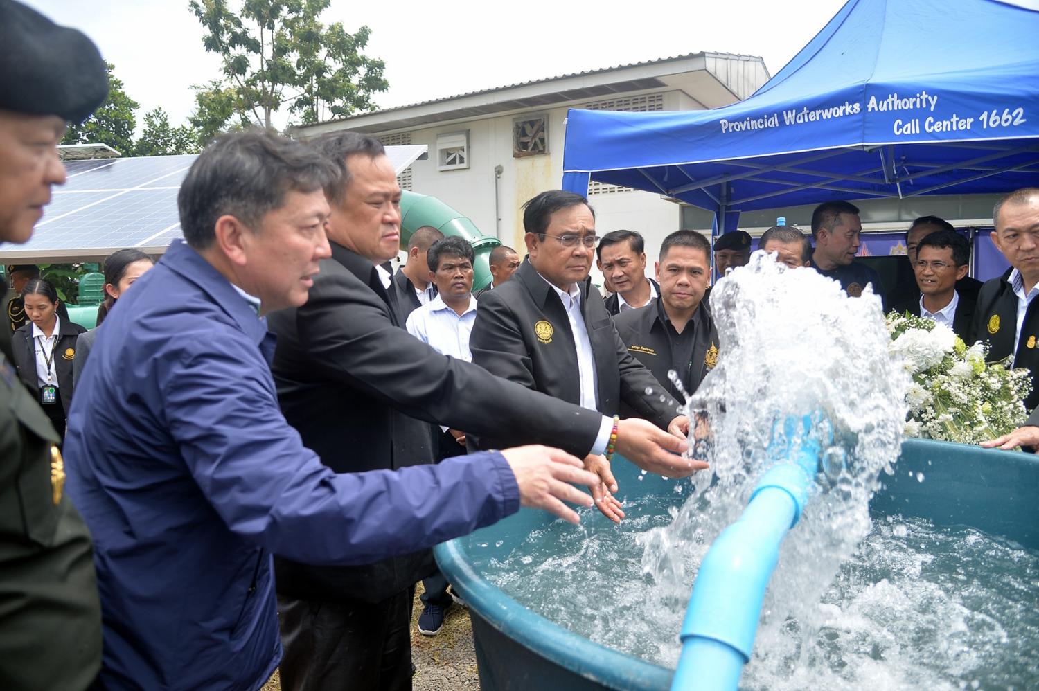 Prayut floats water bill waiver for Surin locals