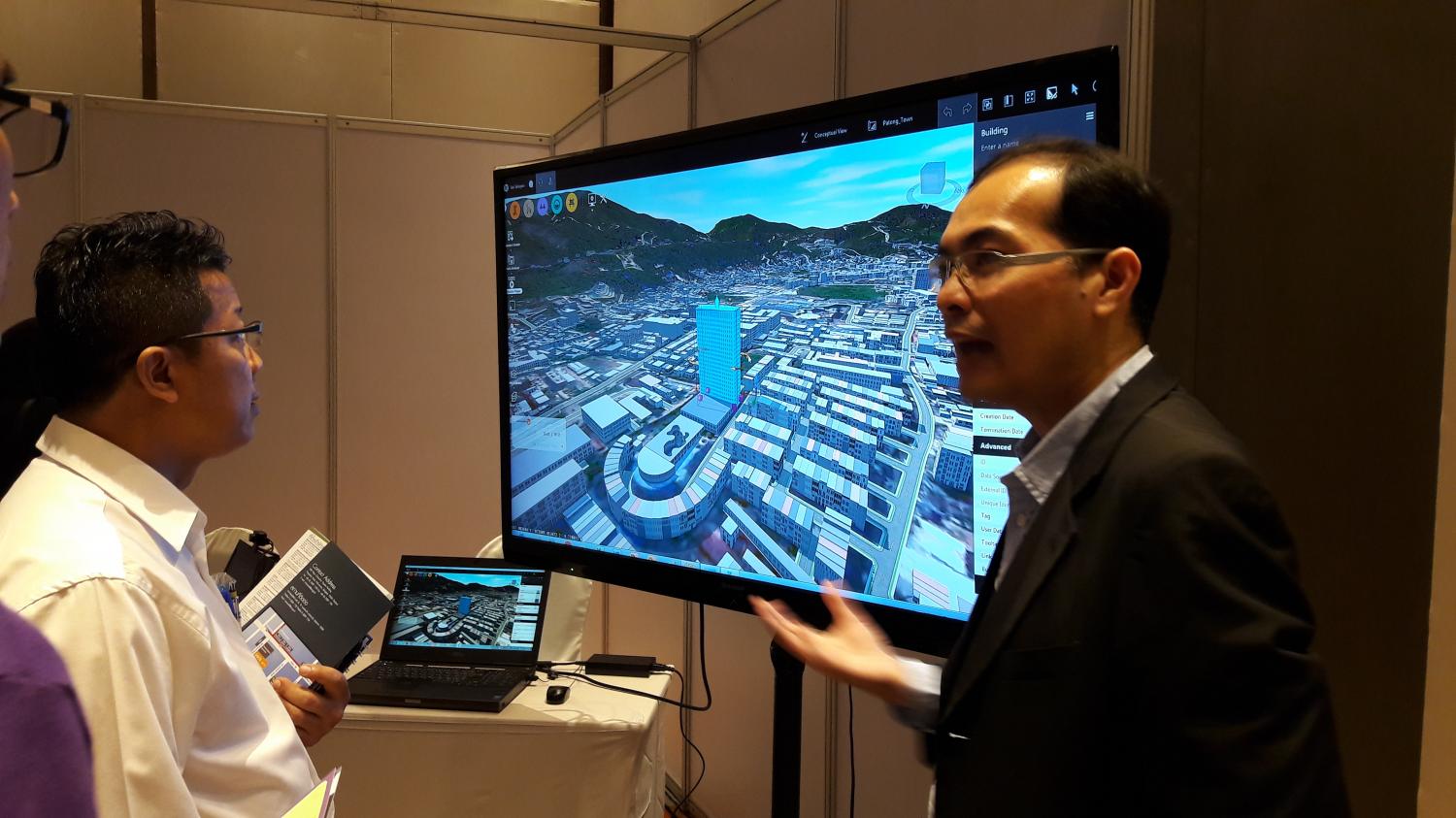 Mapping out the future: Some of the innovations of the Phuket smart city project are demonstrated during its launch last month.