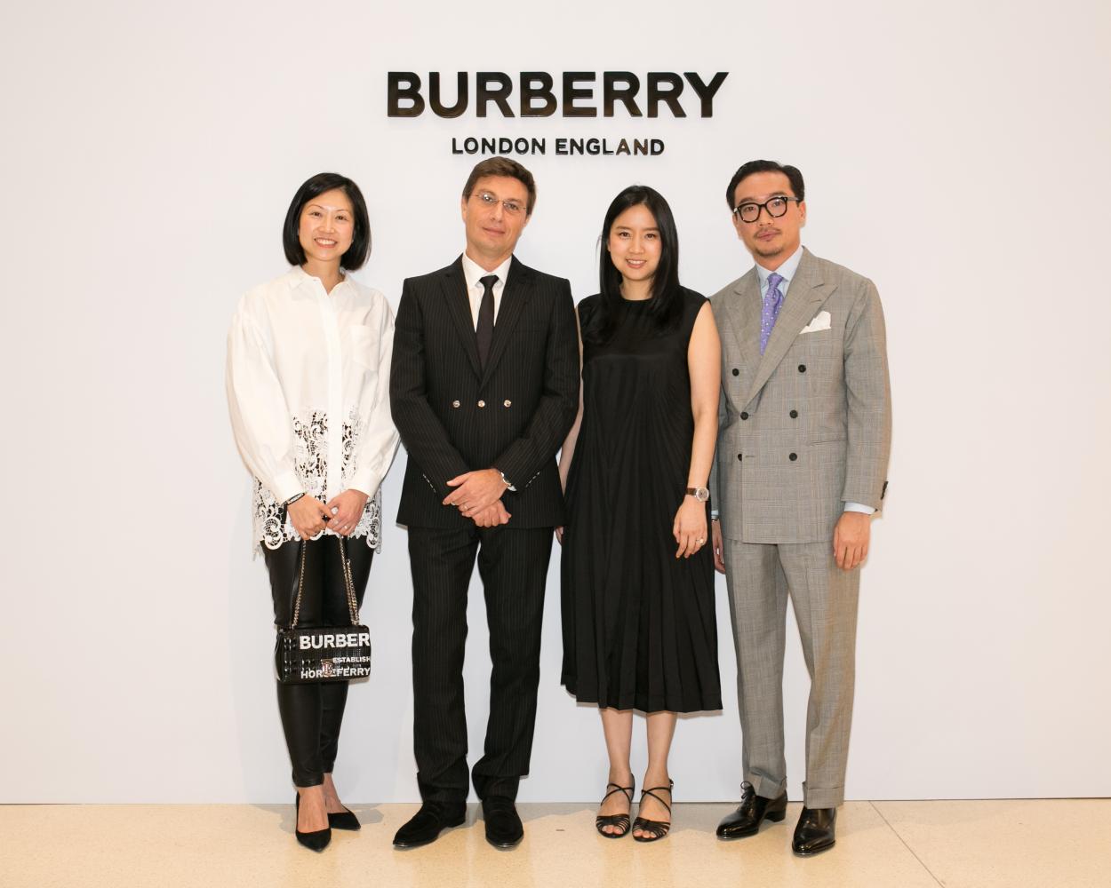 burberry store manager