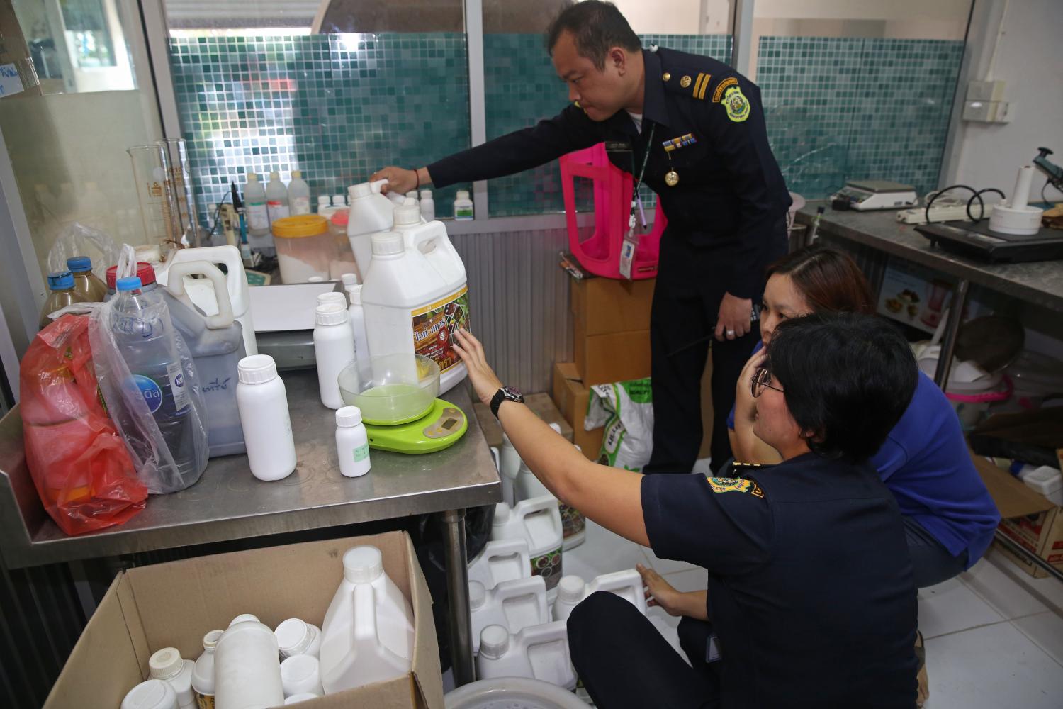 Raids seek out toxic chemicals