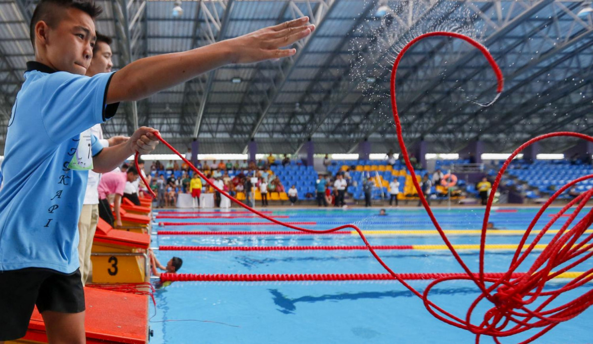 Catching Game Using Rope Bangkok Post - Learning the ropes