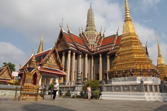 www.bangkokpost.com