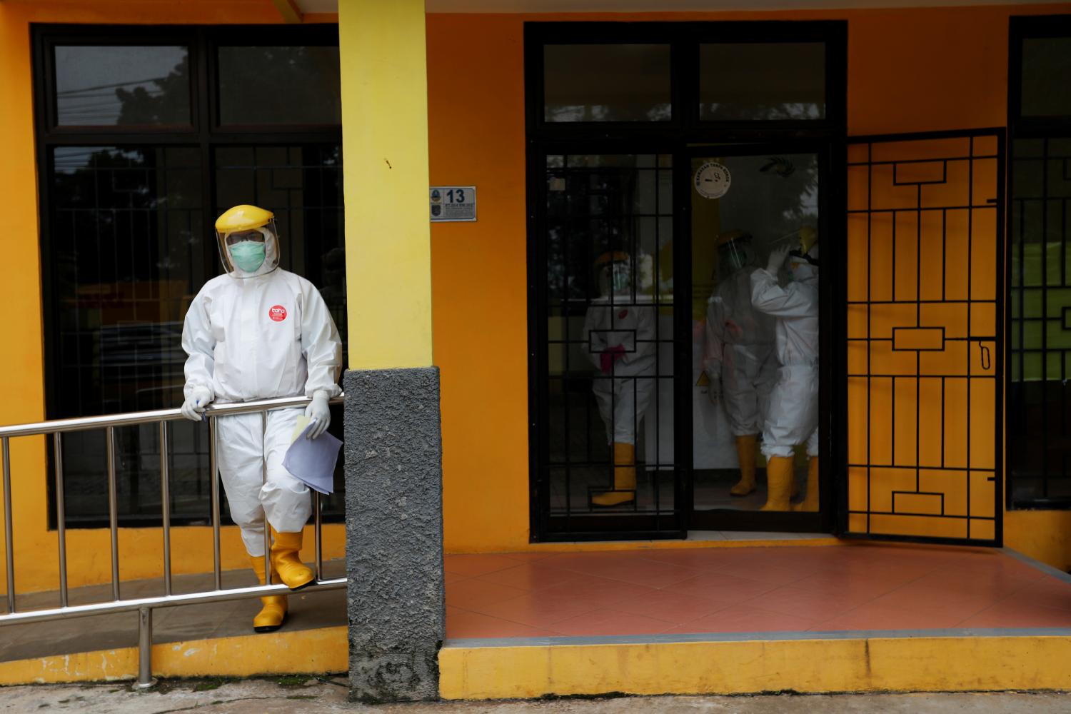 Health workers take a break at a coronavirus testing centre in Jakarta last Thursday. Photo: REUTERS