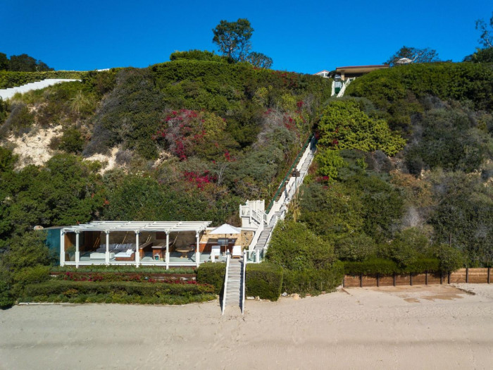 Going Up: A Malibu Mansion With Its Own Funicular Lists for $125 Million
