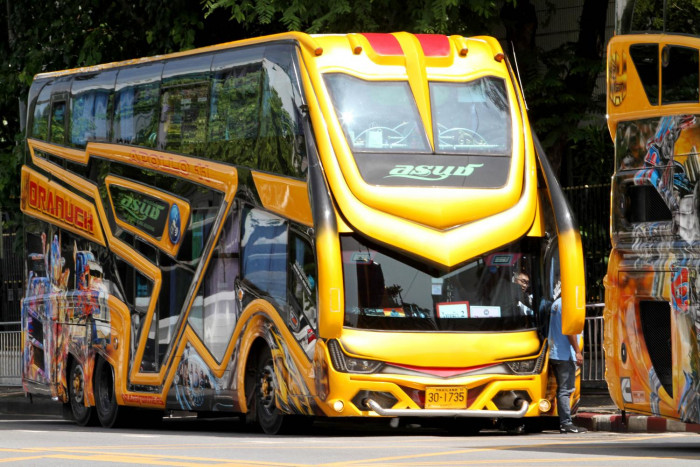 Tour bus operators seek urgent financial aid