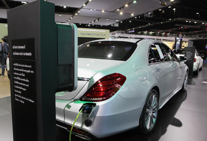 Mercedes-Benz awaits EV clarity as officials go mum