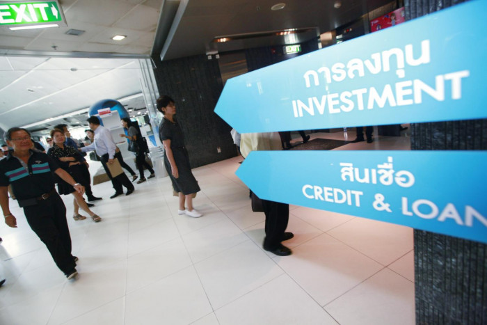 Bank equities see plunge