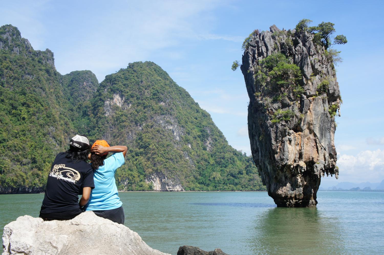 The scenic James Bond island, named after James Bond which was filmed here, is a popular attraction of the Phangnga Bay in Phangnag.