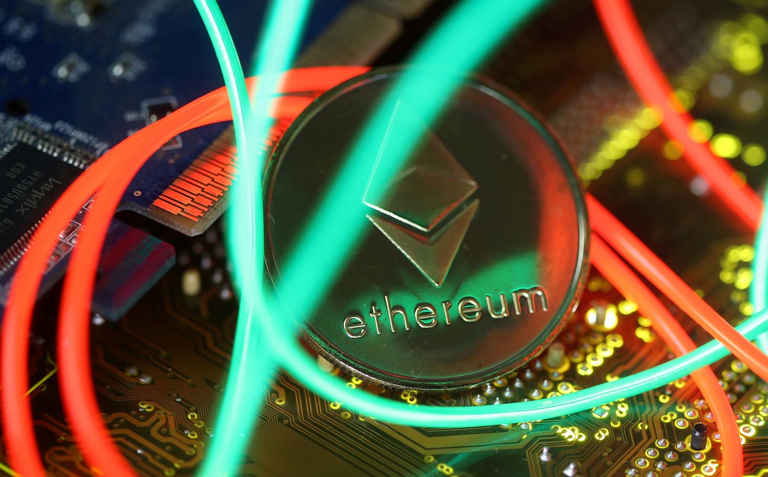 The placement of a question on US tax forms concerning holding virtual currency should make it easier to crack down on violators. The placement of a question on US tax forms concerning holding virtual currency should make it easier to crack down on violators.