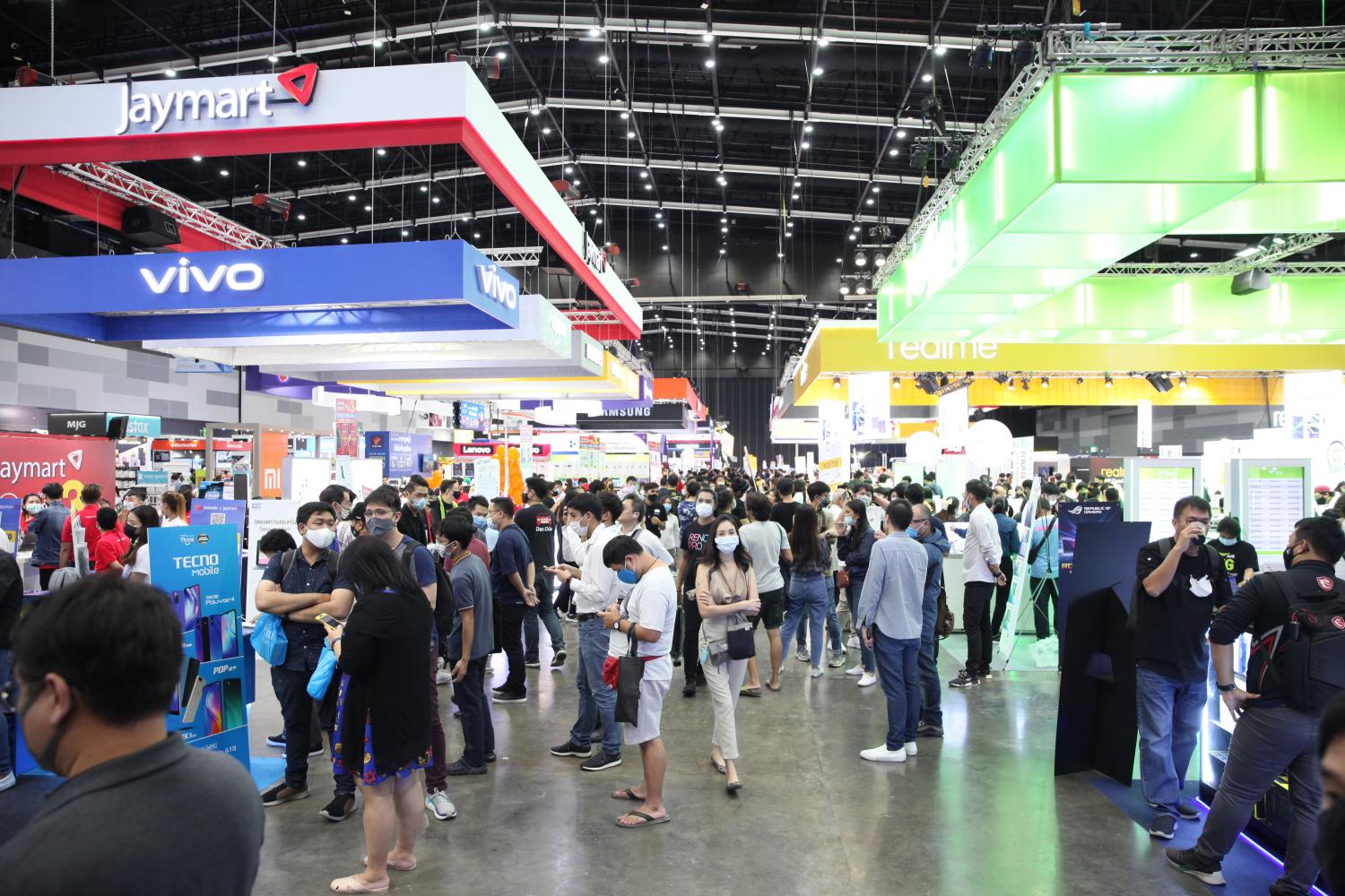 Mobile Expo mulls holding off