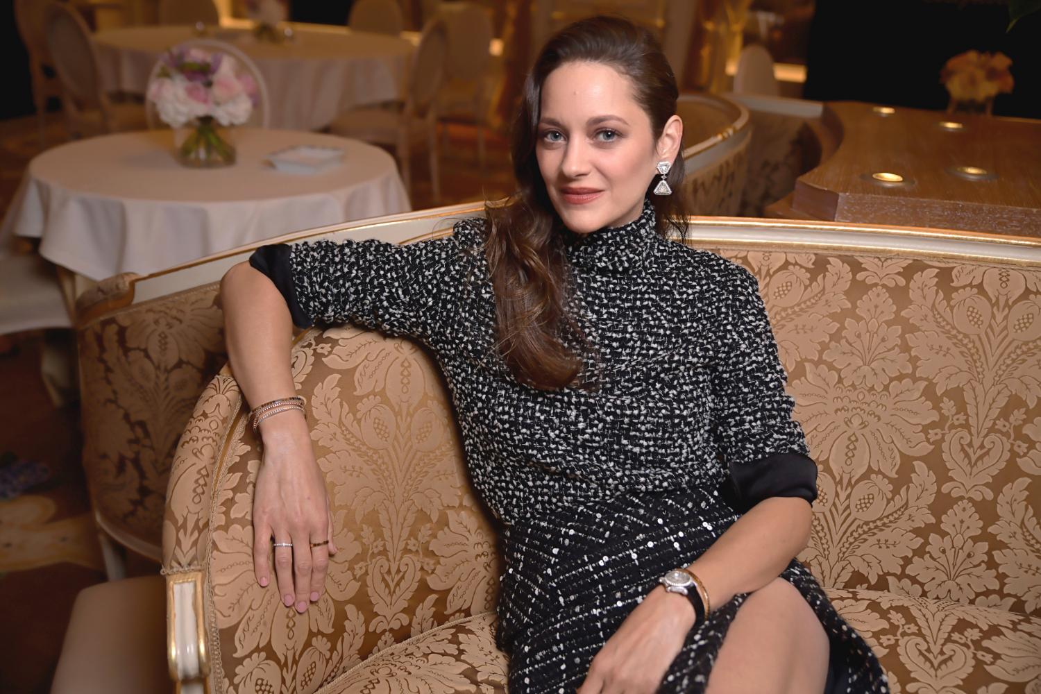 Marion Cotillard touches up Chopard Ice Cube collection