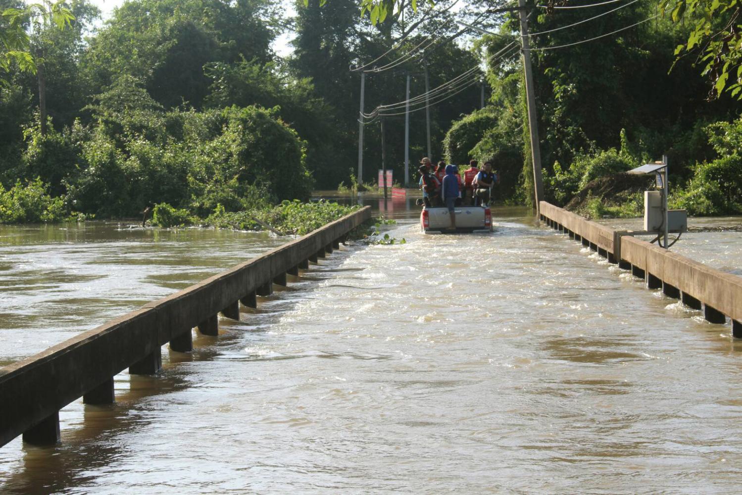 Financial hubs escape worst of the flooding