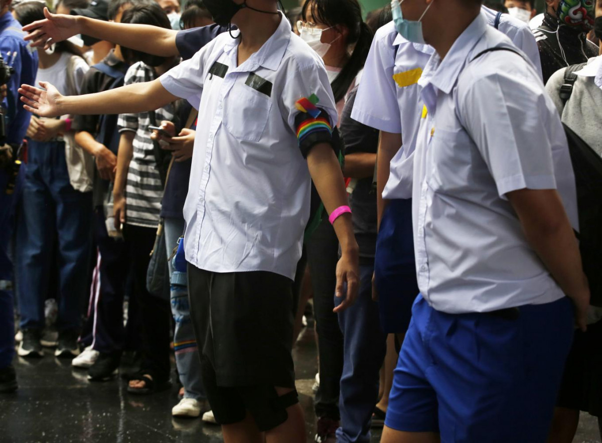 Bangkok Post - Hands off, warns protest group