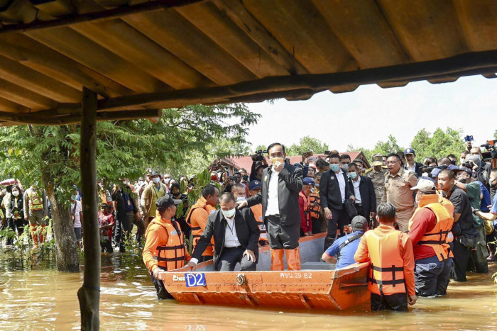 3 more dead in southern inundation
