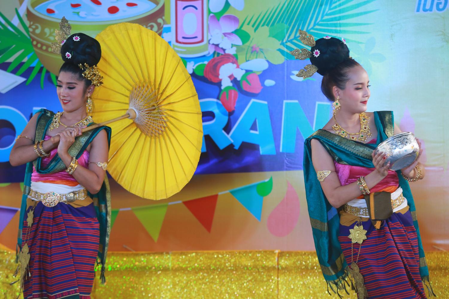 Bangkok Metropolitan Administration held a water pouring ceremony and dances to honour the elderly during Songkran with National Elderly Day and Thai Family Day, taking place on April 13 and 14. (Photo by Somchai Poomlard)