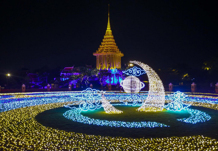 Shining a light on history - Vimarsana News