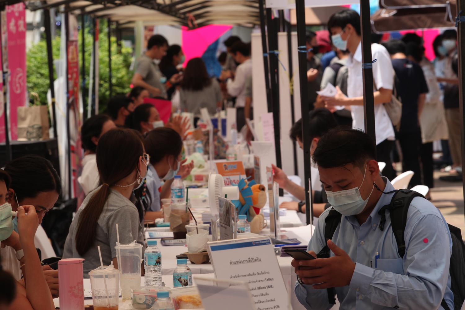 Job seekers applying for vacancies at the Bangkok Job Fair 2021 held in March. (Photo by Apichart Jinakul)