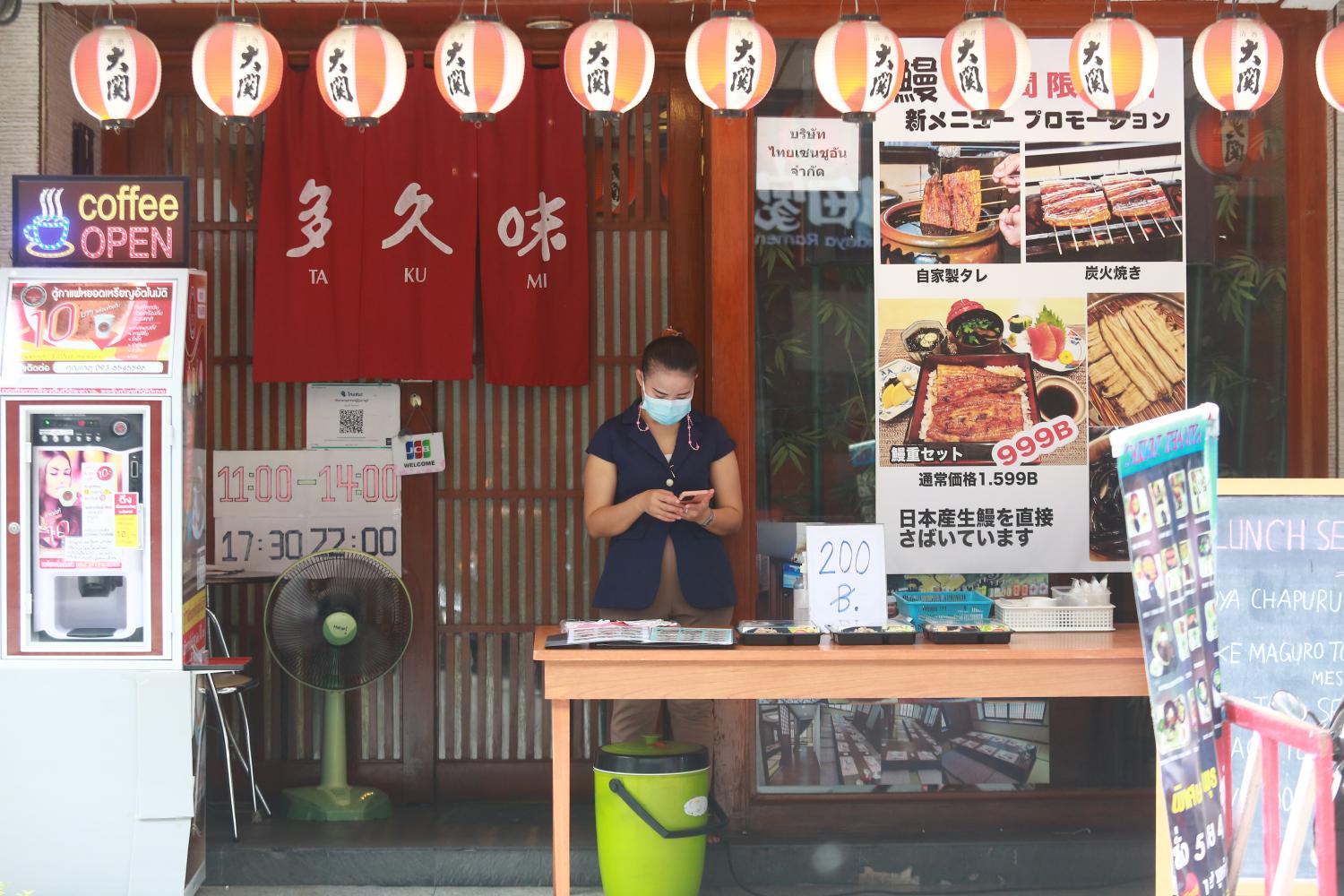 Restaurants, spas, and tourism-related businesses on Silom Road have seen a fall in customers. (Photo: Pattarapong Chatpattarasill)