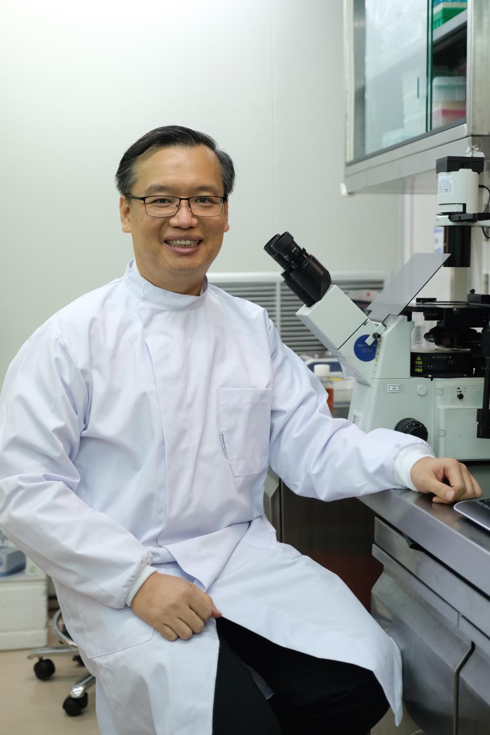 Anan Jongkaewwattana, director of Veterinary Health Innovation and Management Research Group of Biotec. Photos courtesy of the National Centre for Genetic Engineering and Biotechnology (Biotec)