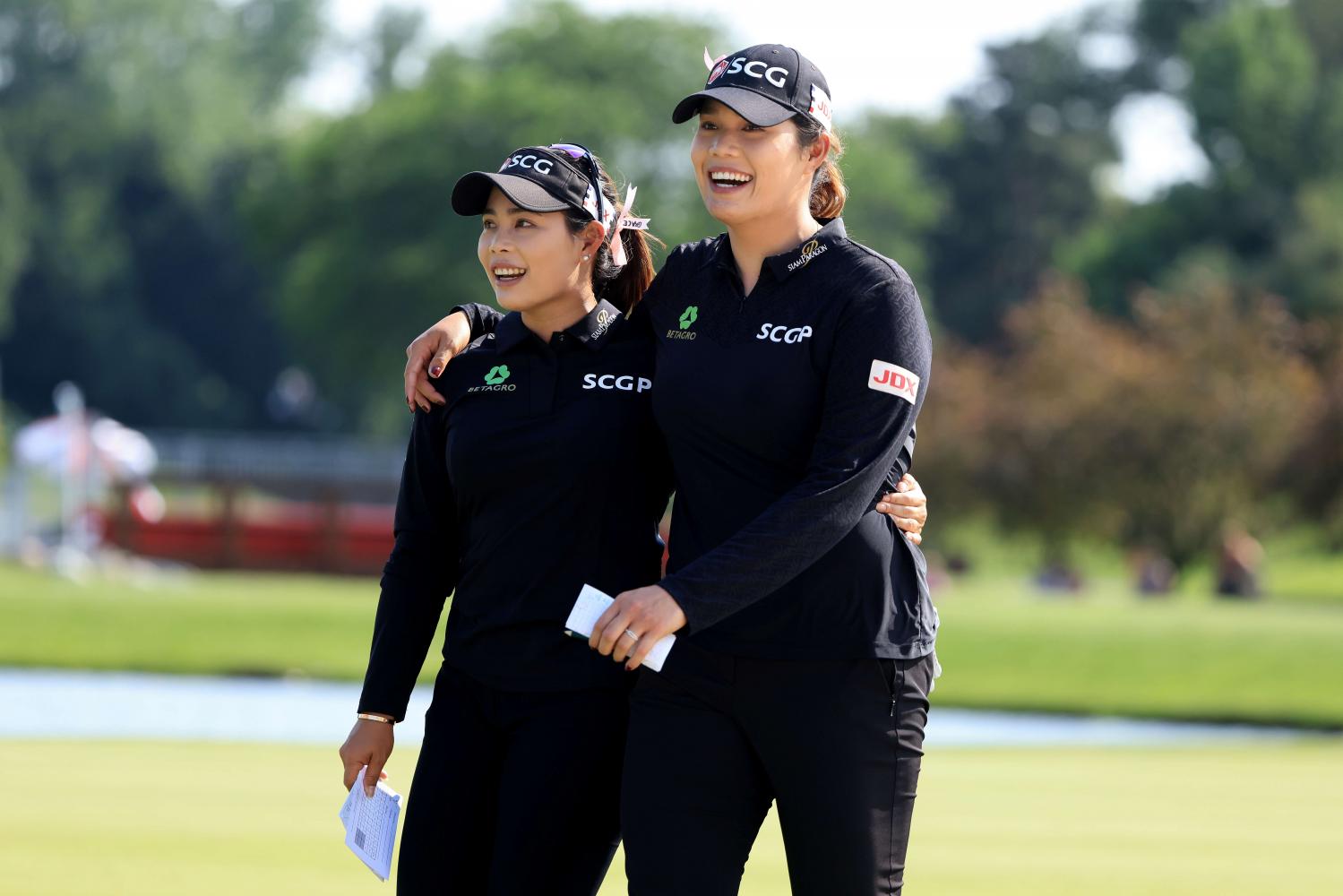 Sisters Ariya, Moriya target Evian success