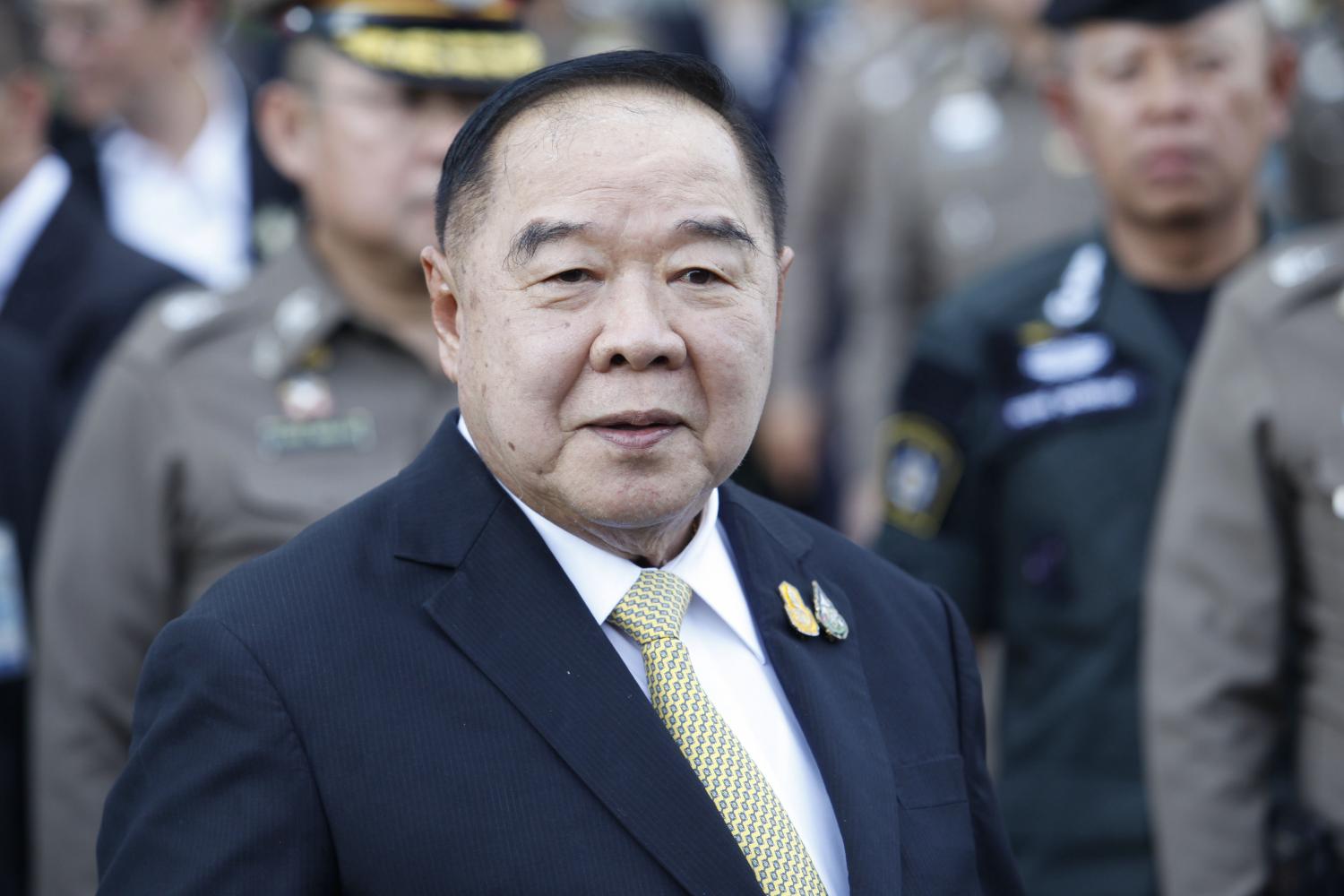 Prawit calls on PPRP old guard to support PM