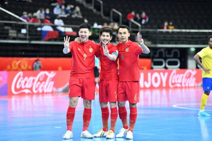 Suphawut hat-trick takes Thailand to last 16 round
