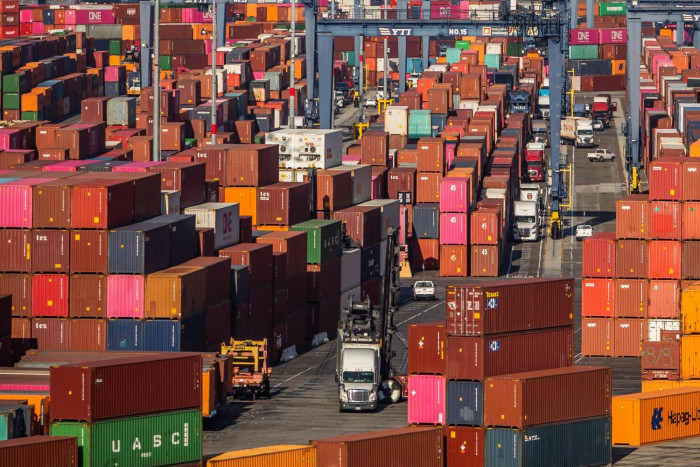 Supply-Chain Problems Show Signs of Easing - Vimarsana News