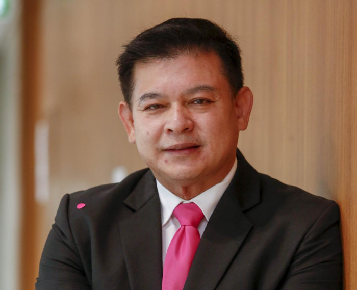 Wissanu faces Sira quandary - Vimarsana News