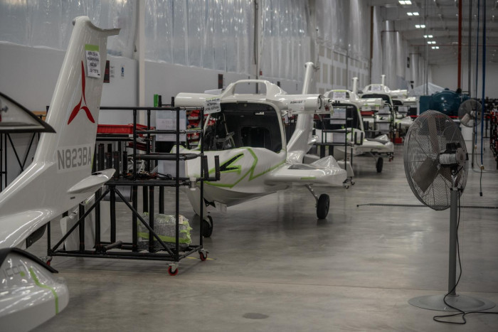 Chinese Investment in U.S. Plane Maker Draws FBI, National-Security Reviews - Vimarsana News