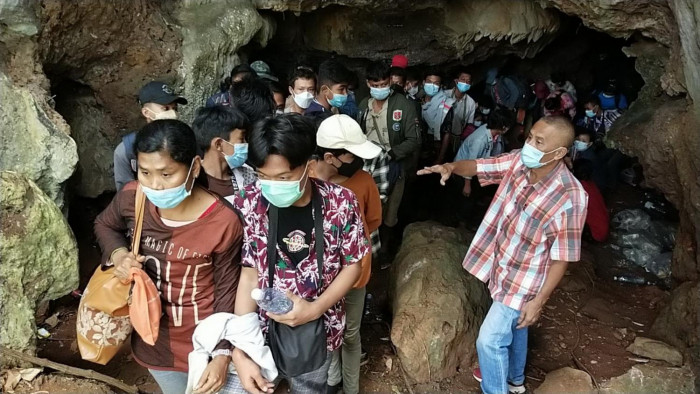 Cops arrest illegals inside cave hideout - Vimarsana News