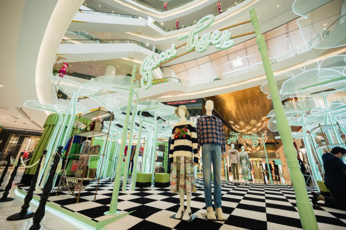 Gucci roars into Iconsiam - Vimarsana News