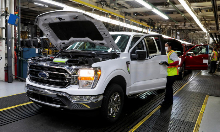 Ford Posts $17.9 Billion in Full-Year Net Income, Gives Upbeat Outlook - Vimarsana News