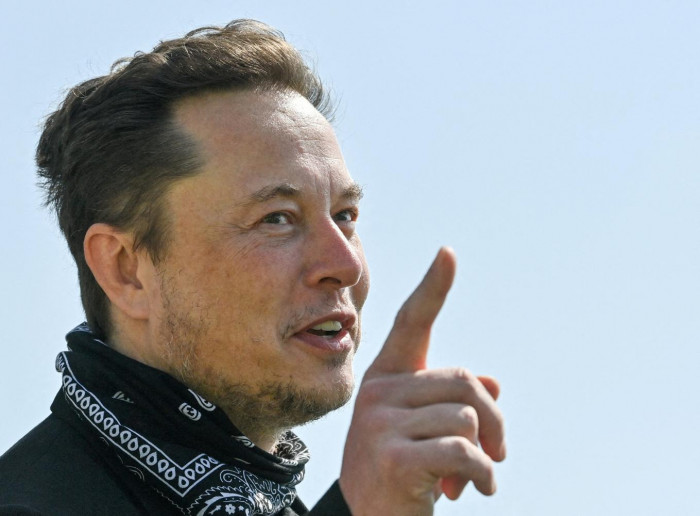 SEC Probes Trading by Elon Musk and Brother in Wake of Tesla CEO's Sales - Vimarsana News
