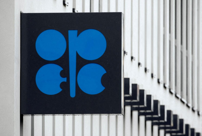 Russian Oil Embargo Puts Opec Neutrality to the Test - Vimarsana News