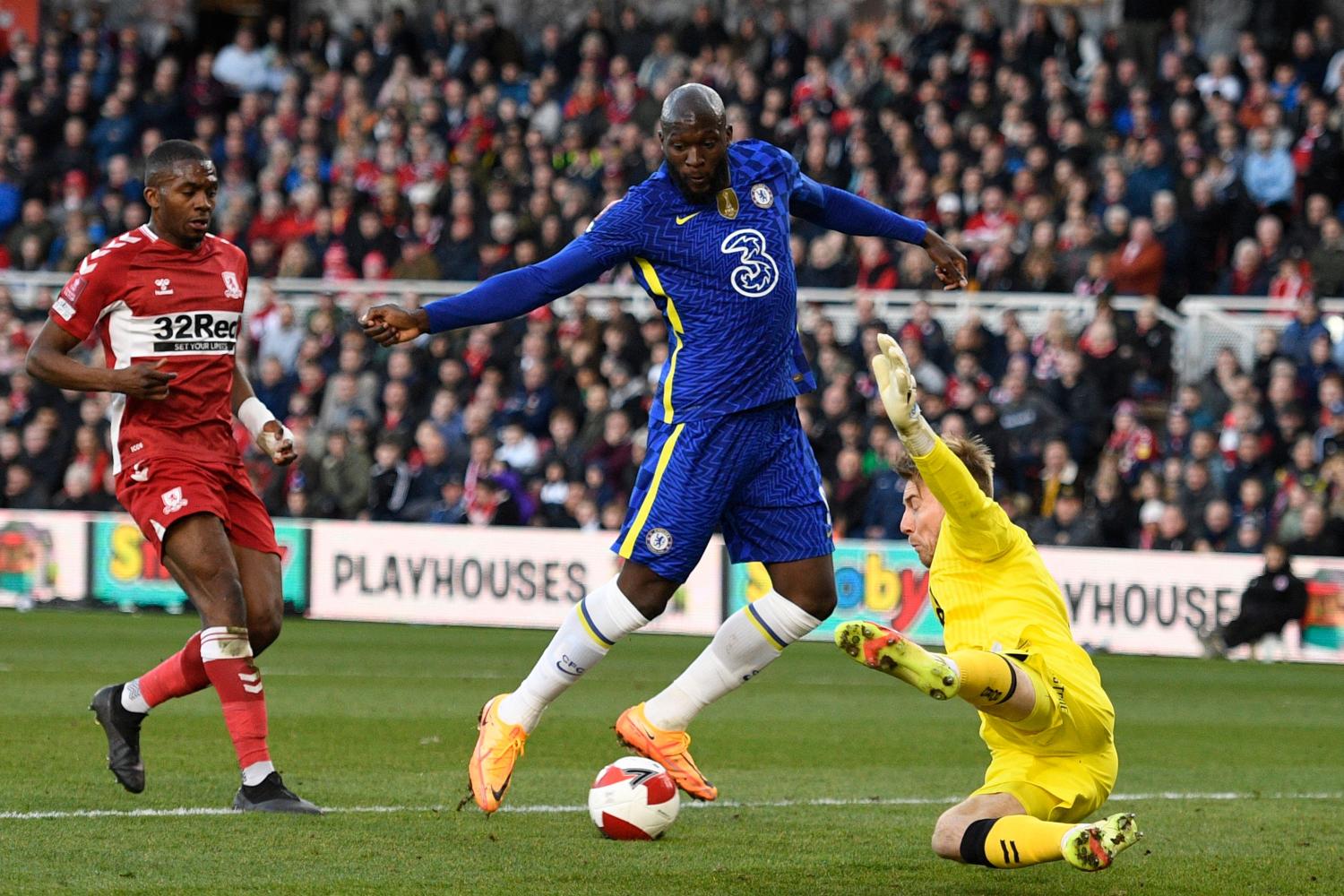 Lukaku finds the net as Blues punch ticket to FA Cup semis