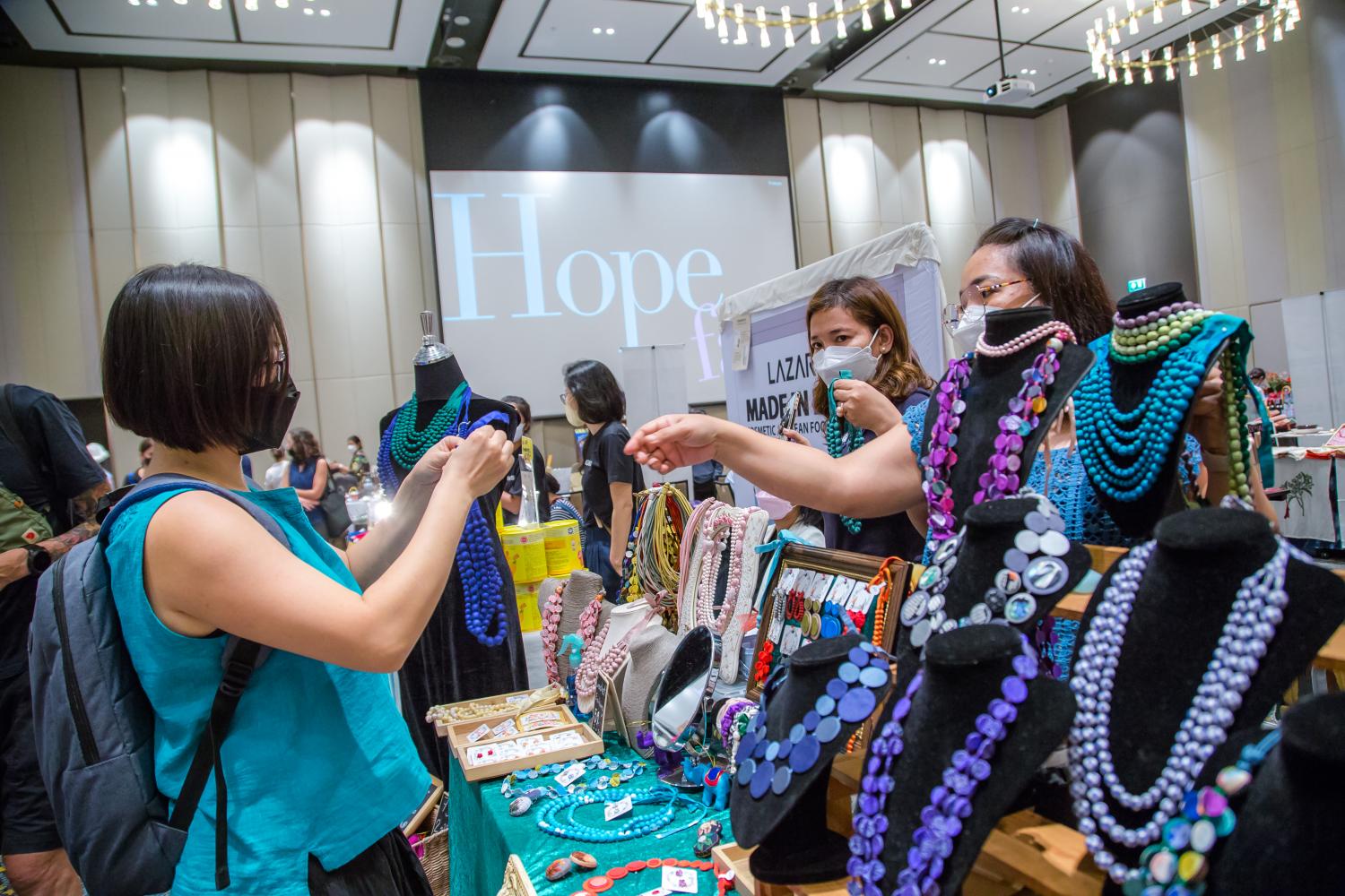 The fair presents a fun day of alternative shopping. (Photo courtesy of HOPE FAIR)