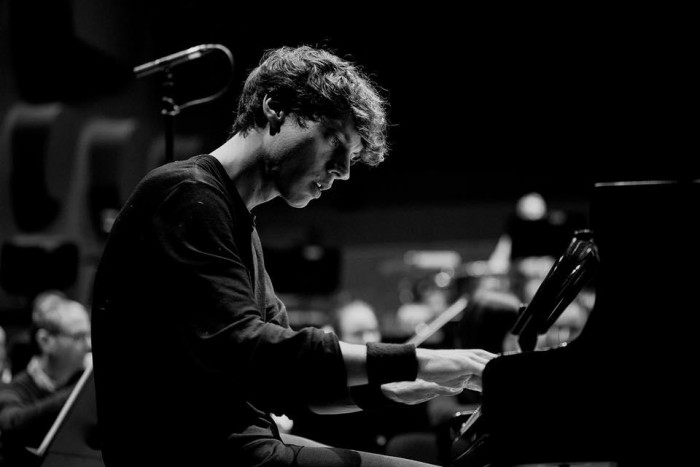 Pianist modernises classical pieces for Thai audience - Vimarsana News