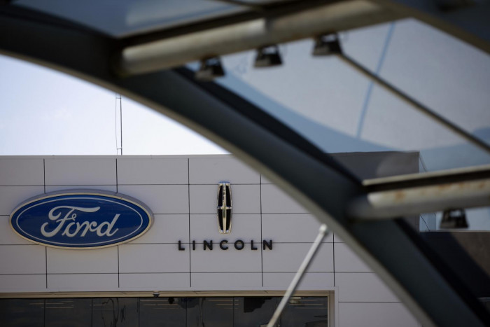 CFOs of GM, Ford Say They Are Preparing for Economic Slowdown - Vimarsana News