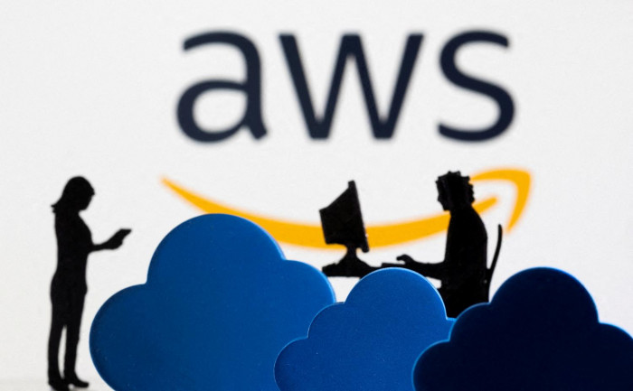 Amazon, Microsoft, Google Strengthen Grip on Cloud - Vimarsana News