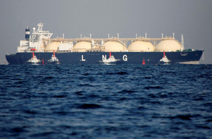 Europe's Natural-Gas Crunch Sparks Global Battle for Tankers - Vimarsana News