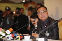 Somsak amnesty bill case moves to OAG Somsak amnesty bill case moves to OAG