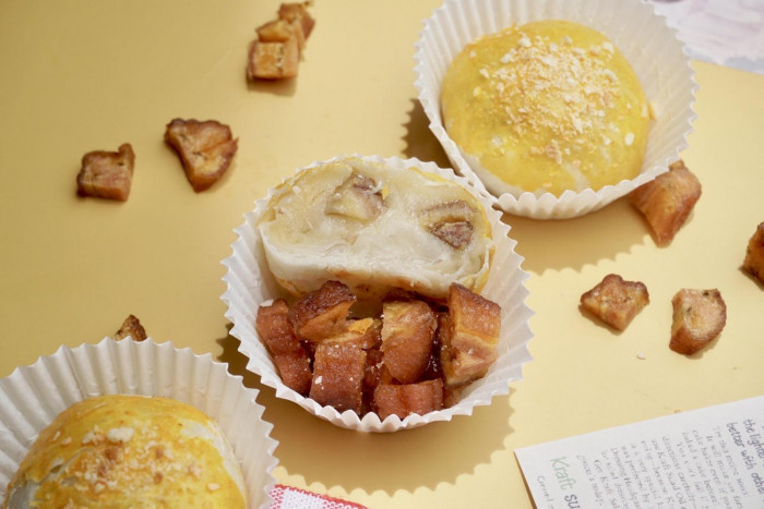 Grab delicious mooncakes at Iconsiam - Vimarsana News