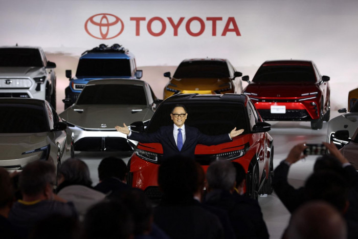 Toyota Softens Toward Critics of Its EV Push - Vimarsana News