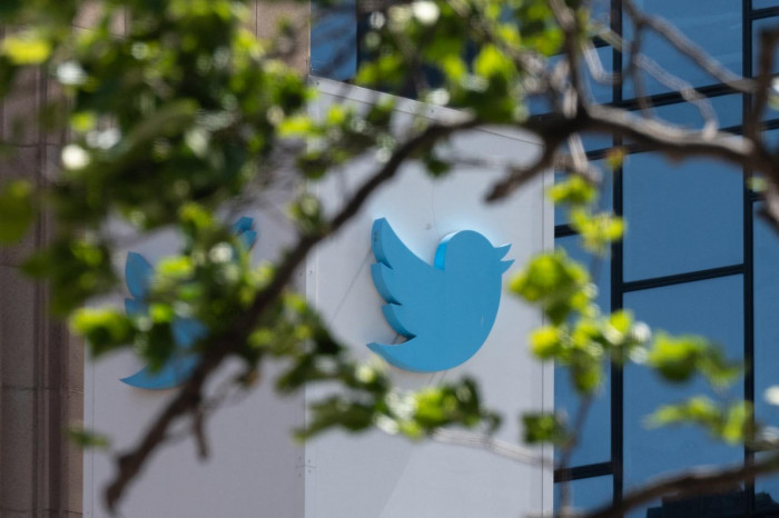 Musk Could Buy Twitter This Week. Here's What to Know. - Vimarsana News