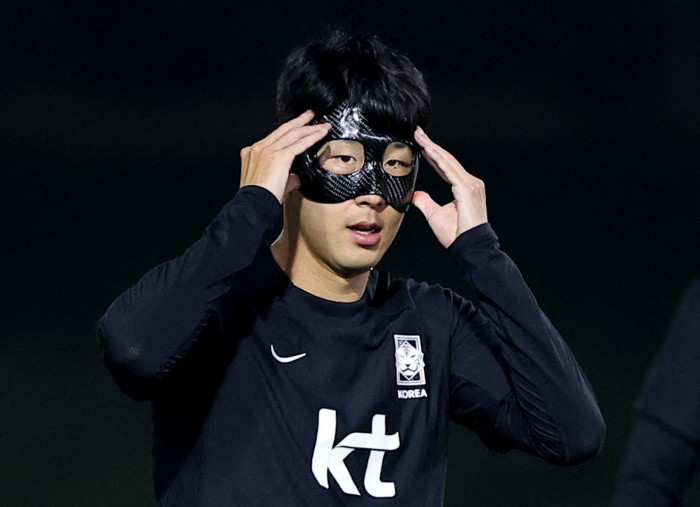 South Korea sweat on Son's fitness