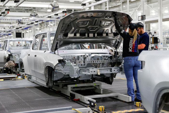 U.S., Europe Need Grand Bargain on Chips and EVs to Counter China - Vimarsana News
