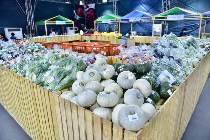 Royal Project produce sale in Paragon - Vimarsana News