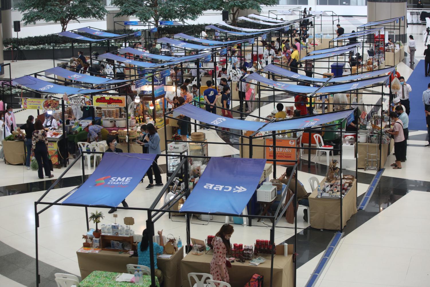 Organized by the Small Business Development Bureau in 2020, the Small Business Market Fair aimed to support small businesses and stimulate consumption. Sanchai said SMEs have a better chance of growing if the new government pushes forward with its mandate to ensure equitable economic growth. (Bangkok Post file photo)