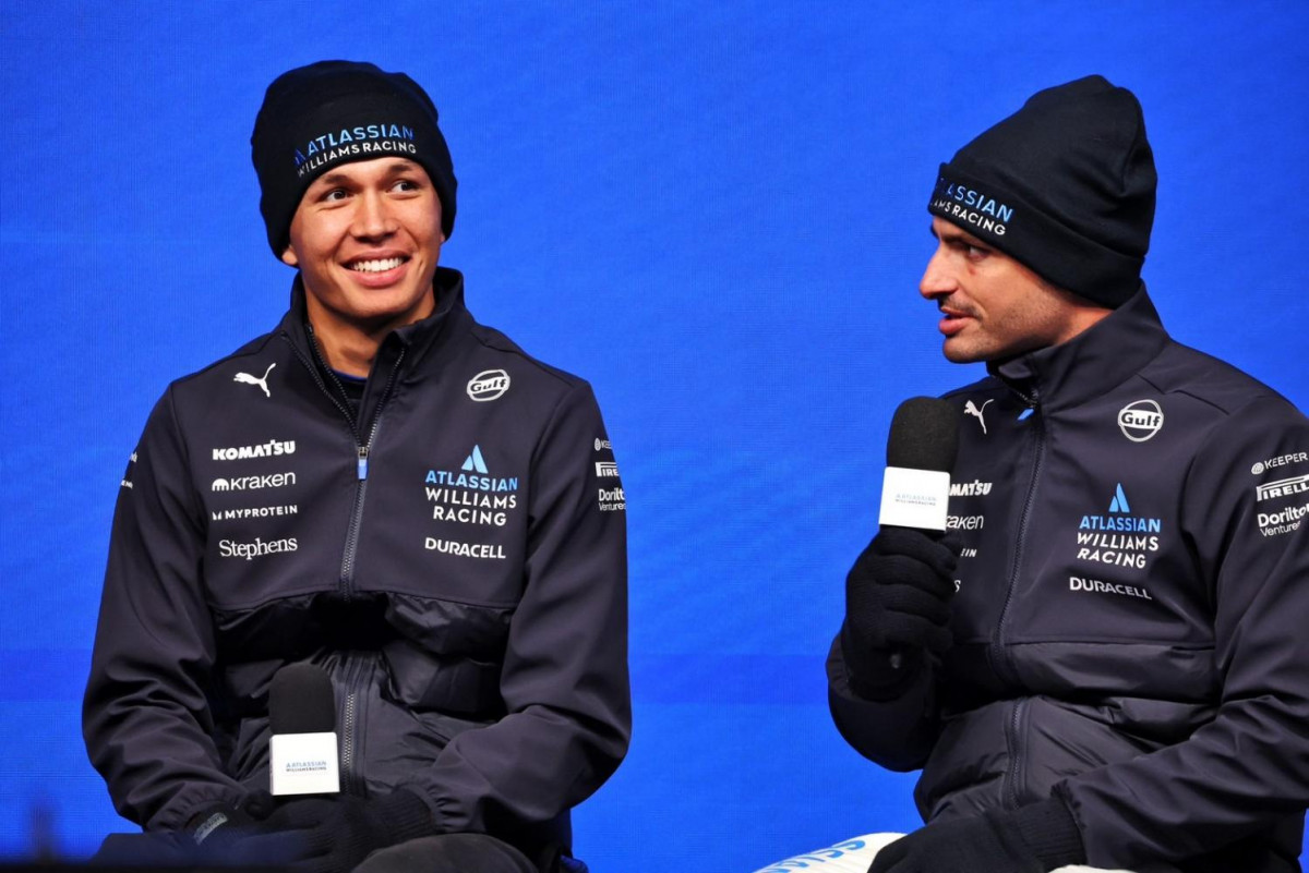 Williams Racing Alex Bangkok Post - Albon launches new Williams Racing car